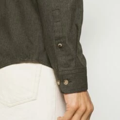 Pier One Hombre Camisa - Mottled Dark Green -Ofertas Pier One Tienda 07acffea0e7f49919c9813d7010dc6e6