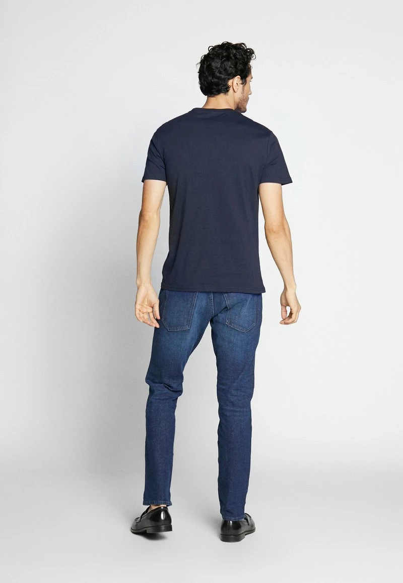 Pier One Hombre 4 PACK - Camiseta Básica - Black/white/blue 5 Pier One Hombre 4 PACK - Camiseta Básica - Black/white/blue - Imagen 3