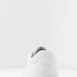 Pier One Hombre UNISEX - Zapatillas - White -Ofertas Pier One Tienda 0f66572c93324bb7bcc3a3a50f72b6e0