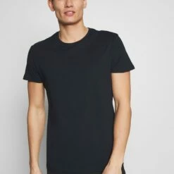 Pier One Hombre 5 PACK - Camiseta Básica - Olive/ White/ Navy /yellow /black -Ofertas Pier One Tienda 17f56a88a5574a9c89c405fa04f8d4eb