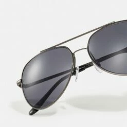 Pier One Hombre Gafas De Sol - Gunmetal 9 Pier One Hombre Gafas De Sol - Gunmetal -Ofertas Pier One Tienda 1ac8ea725dd947dba1fae0bcc351a650