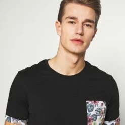 Pier One Hombre Camiseta Estampada - Black -Ofertas Pier One Tienda 2066a39a5f0340aab8c9c2a9fcc0b05e
