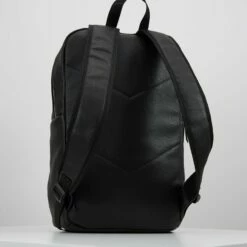 Pier One Unisexo UNISEX - Mochila - Black 11 Pier One Unisexo UNISEX - Mochila - Black -Ofertas Pier One Tienda 21333ca68fa647b7b4e775e9f3aa410f