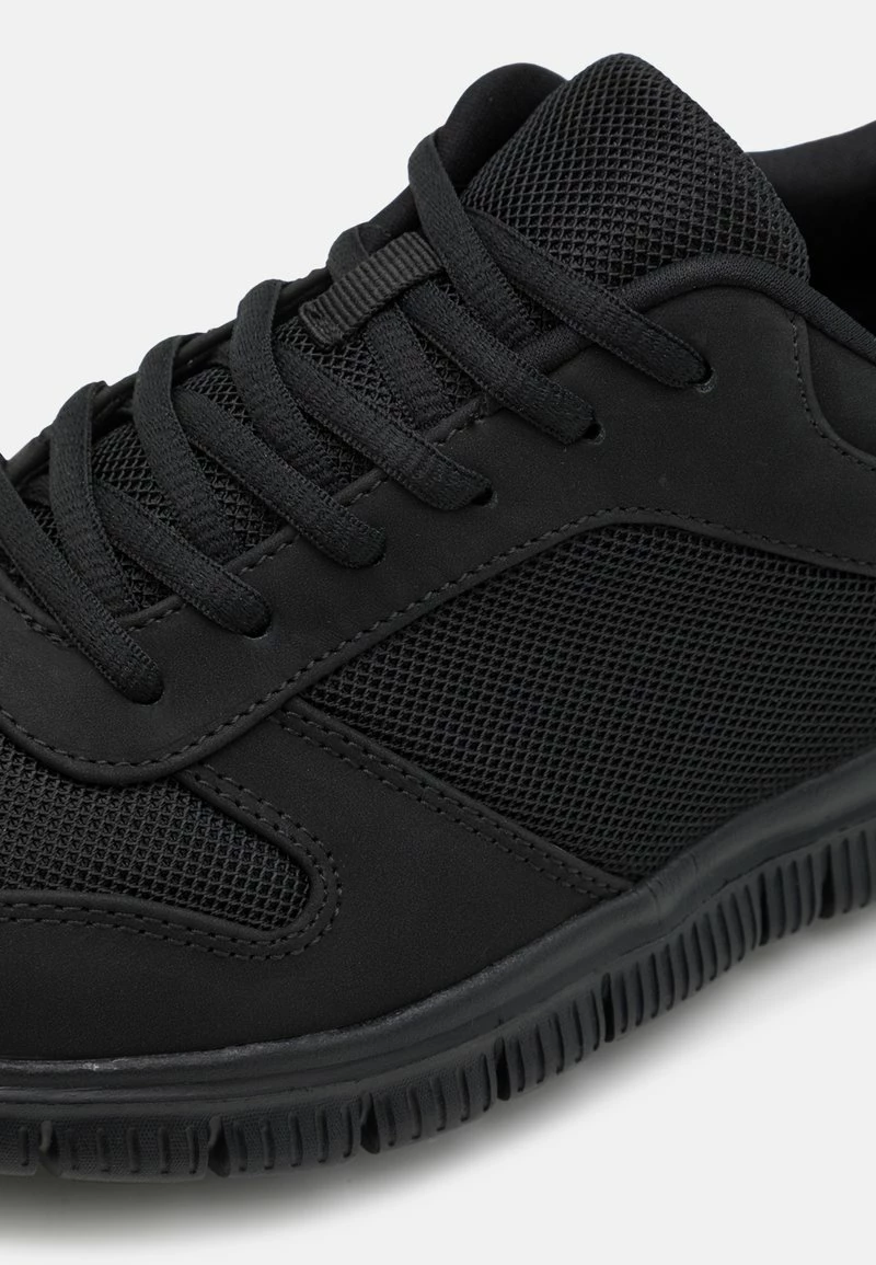 Pier One Unisexo UNISEX - Zapatillas - Black 8 Pier One Unisexo UNISEX - Zapatillas - Black - Imagen 6