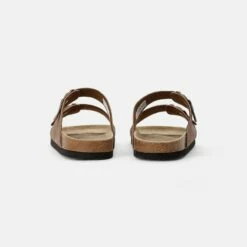 Pier One Unisexo LEATHER UNISEX - Sandalias Planas - Stone -Ofertas Pier One Tienda 29138d3ec08a4a3c94609f5709921c8e