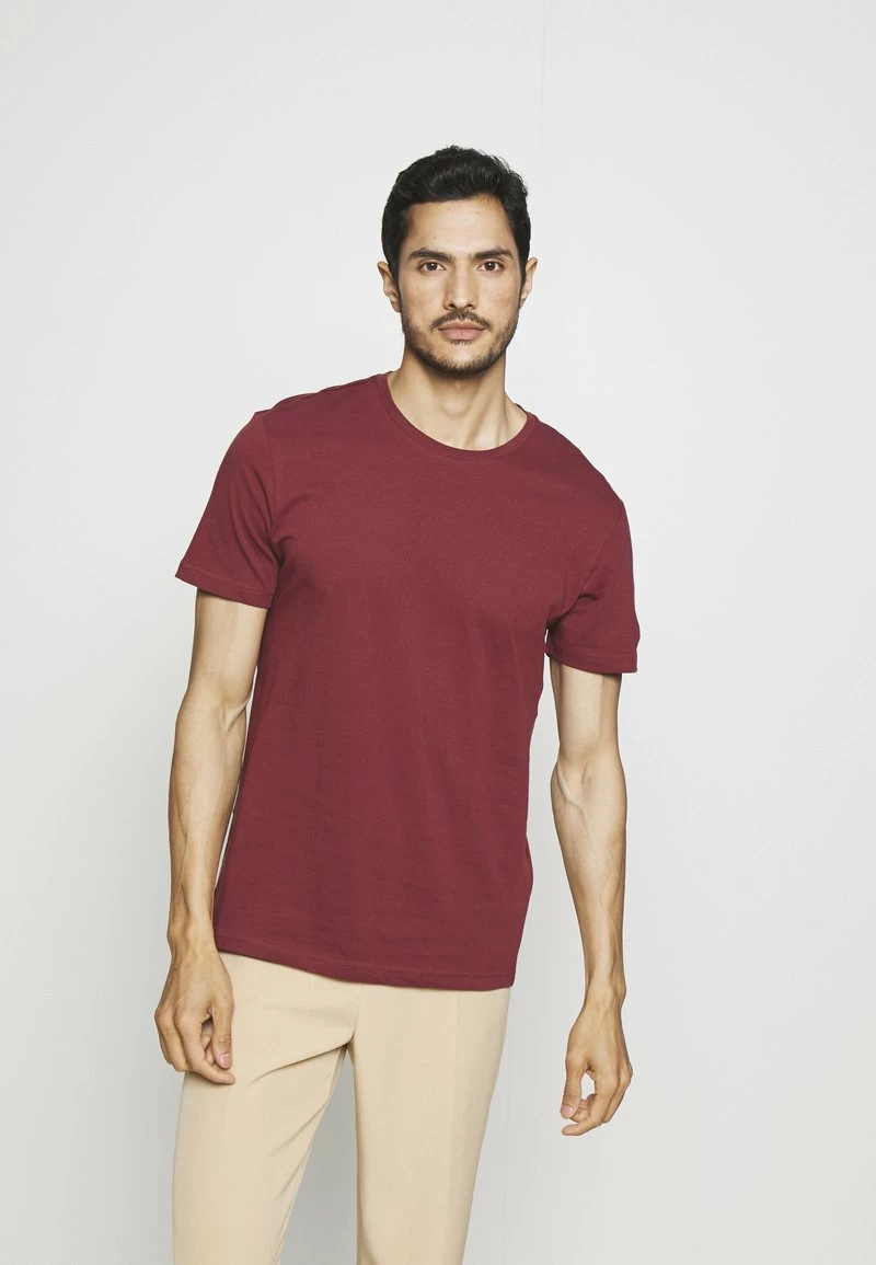 Pier One Hombre 5 PACK - Camiseta Básica - White/black/bordeaux 10 Pier One Hombre 5 PACK - Camiseta Básica - White/black/bordeaux - Imagen 8
