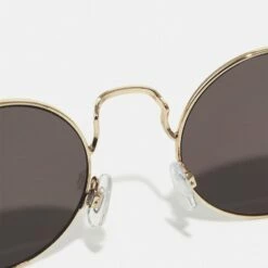 Pier One Unisexo UNISEX - Gafas De Sol - Gold-coloured/black -Ofertas Pier One Tienda 2fd3f25d94564e8bb121d70969d920fe