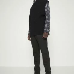 Pier One Hombre Pantalones Deportivos - Black -Ofertas Pier One Tienda 31a61803c94e40539e7abd4a165905bd