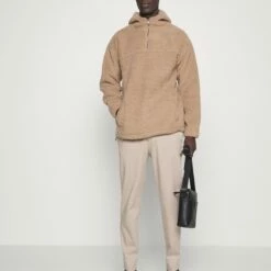 Pier One Hombre Jersey Con Capucha - Beige 10 Pier One Hombre Jersey Con Capucha - Beige -Ofertas Pier One Tienda 330fa33c516f4e09a2da624870d135fb