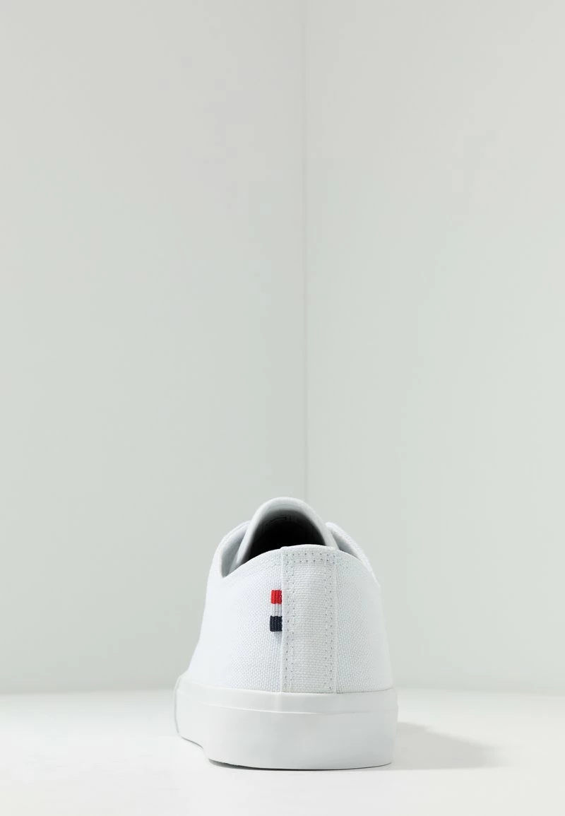 Pier One UNISEX - Zapatillas - White, Unisexo 6 Pier One UNISEX - Zapatillas - White, Unisexo - Imagen 4