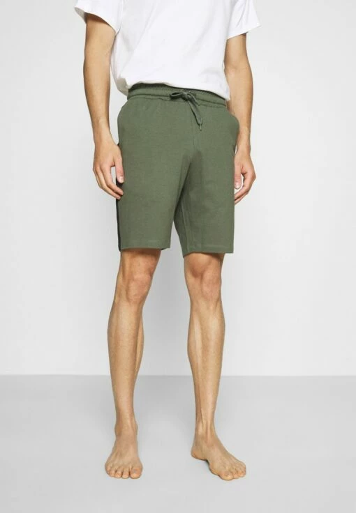 Pier One Hombre LOUNGE STRIPED SHORTS - Pantalón De Pijama - Khaki/black 1 Pier One Hombre LOUNGE STRIPED SHORTS - Pantalón De Pijama - Khaki/black -Ofertas Pier One Tienda 35262340c97e418d82a65285fc7074bf