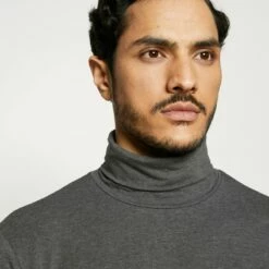 Pier One Hombre Camiseta De Manga Larga - Dark Gray -Ofertas Pier One Tienda 3a3b542ffa82404fbec6174627bbfba6