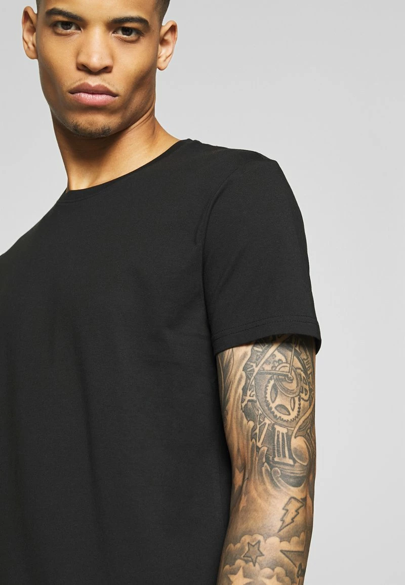 Pier One Hombre 3 PACK - Camiseta Básica - Black/ White 7 Pier One Hombre 3 PACK - Camiseta Básica - Black/ White - Imagen 5