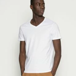 Pier One Hombre 5 PACK - Camiseta Básica - White/blue/black -Ofertas Pier One Tienda 3df2d94d0471423c82664c71fc36e1ca