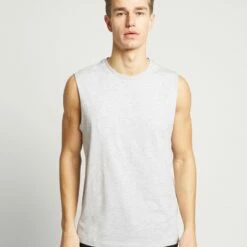 Pier One 3 PACK - Camiseta Básica - Grey/white/black, Hombre -Ofertas Pier One Tienda 4240d5030955489db021c186142ceed5