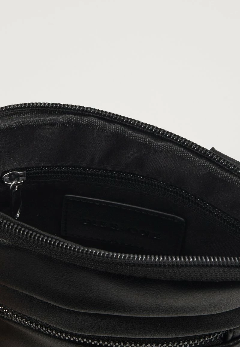 Pier One Hombre Bandolera - Black 8 Pier One Hombre Bandolera - Black - Imagen 6
