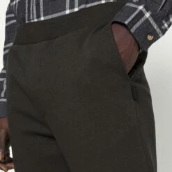 Pier One Hombre Pantalones Deportivos - Black -Ofertas Pier One Tienda 456e364946144f7980b7ec1fd5a68c52