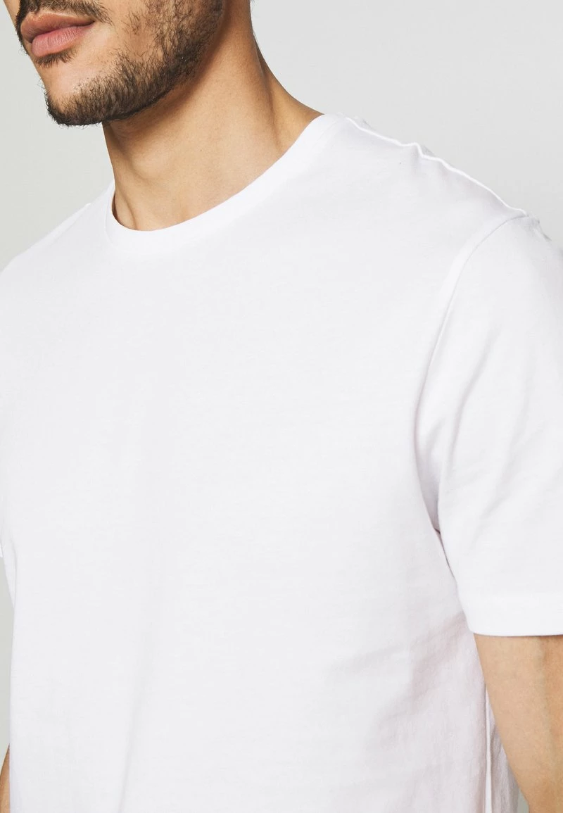 Pier One Hombre 5 PACK - Camiseta Básica - White/black/bordeaux 12 Pier One Hombre 5 PACK - Camiseta Básica - White/black/bordeaux - Imagen 10