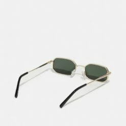Pier One Unisexo UNISEX - Gafas De Sol - Gold-colured/ Green -Ofertas Pier One Tienda 4f096c20debe48b1a4177a741f0425b1