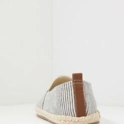 Pier One Unisexo RENA ESPADRILLE UNISEX - Alpargatas - White/blue -Ofertas Pier One Tienda 535d86d092a649c28e407541a01358ea