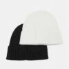 Pier One Unisexo 2 PACK UNISEX - Gorro - Black/off-white -Ofertas Pier One Tienda 5d71189ed76e4ee5bf99021fef75b47e