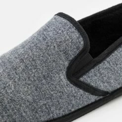 Pier One Unisexo UNISEX - Pantuflas - Dark Grey -Ofertas Pier One Tienda 5e0b1534f6694efd96a743291faecafe