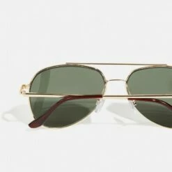 Pier One Hombre Gafas De Sol - Green -Ofertas Pier One Tienda 610fb24b37264934a85e746c606a6394
