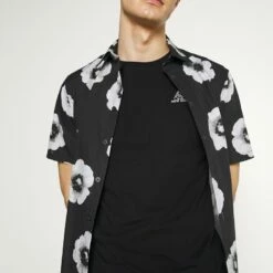 Pier One Hombre Camiseta Estampada - Black -Ofertas Pier One Tienda 637819768a5246b69f9195ee688e980c