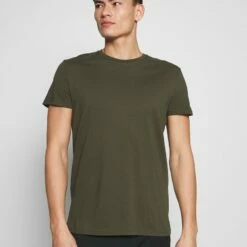 Pier One Hombre 5 PACK - Camiseta Básica - Olive/ White/ Navy /yellow /black -Ofertas Pier One Tienda 6388f246a6aa4b66b3d378922f10759e