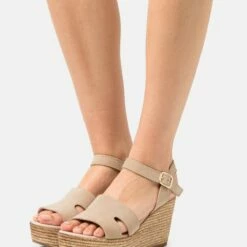 Pier One Mujer LEATHER - Sandalias Con Plataforma - Beige