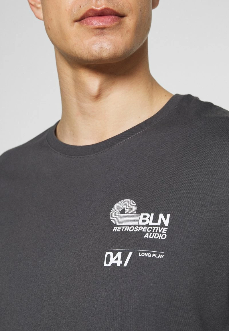 Pier One Hombre Camiseta Estampada - Dark Grey 7 Pier One Hombre Camiseta Estampada - Dark Grey - Imagen 5