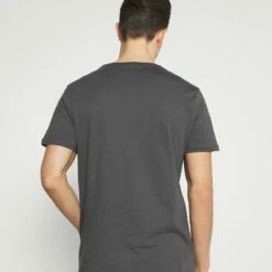 Pier One Hombre Camiseta Estampada - Dark Grey -Ofertas Pier One Tienda 85d581bb6af345baa6346c14656c00e7