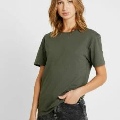 Pier One Hombre Camiseta Básica - Khaki -Ofertas Pier One Tienda 876a1ba468ec4782aa4d3077b2037828