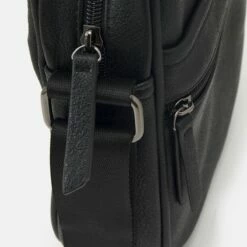 Pier One Hombre Bandolera - Black -Ofertas Pier One Tienda 8981d7ab6f0043c8aa0989179eb9bc74