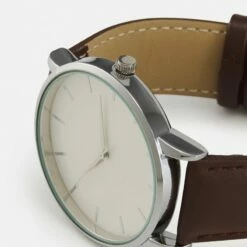 Pier One Unisexo Reloj - Brown/silvercoloured 9 Pier One Unisexo Reloj - Brown/silvercoloured -Ofertas Pier One Tienda 8d219c56f0834fbdb3eb2636f480c050