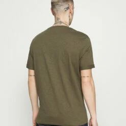 Pier One Unisexo Camiseta Estampada - Olive -Ofertas Pier One Tienda 8d8ccf5e82de4738a2467c83e649200d
