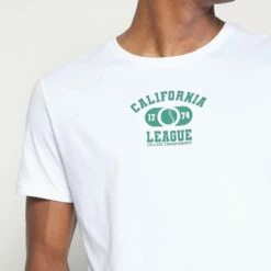 Pier One Hombre CALIFORNIA LEAGUE GRAPHIC T-SHIRT - Camiseta Estampada - White -Ofertas Pier One Tienda 923124fb1e5645cab5122bfe7d73812c