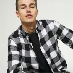 Pier One Hombre Camiseta Estampada - Black -Ofertas Pier One Tienda a4d670458d814286a0f9a4d484a2d97c