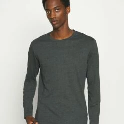 Pier One Hombre 3 PACK - Camiseta De Manga Larga - Black/dark Grey/olive -Ofertas Pier One Tienda a706bbb255a34607944895ff9f359ff5