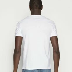 Pier One Hombre 5 PACK - Camiseta Básica - White -Ofertas Pier One Tienda a8ff4c2b90b746a59e9da10cf149a194