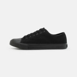 Pier One Unisexo UNISEX - Zapatillas - Black