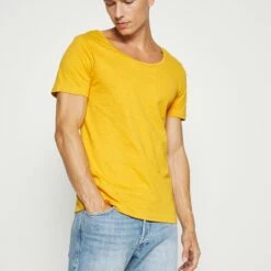Pier One Hombre Camiseta Básica - Light Yellow