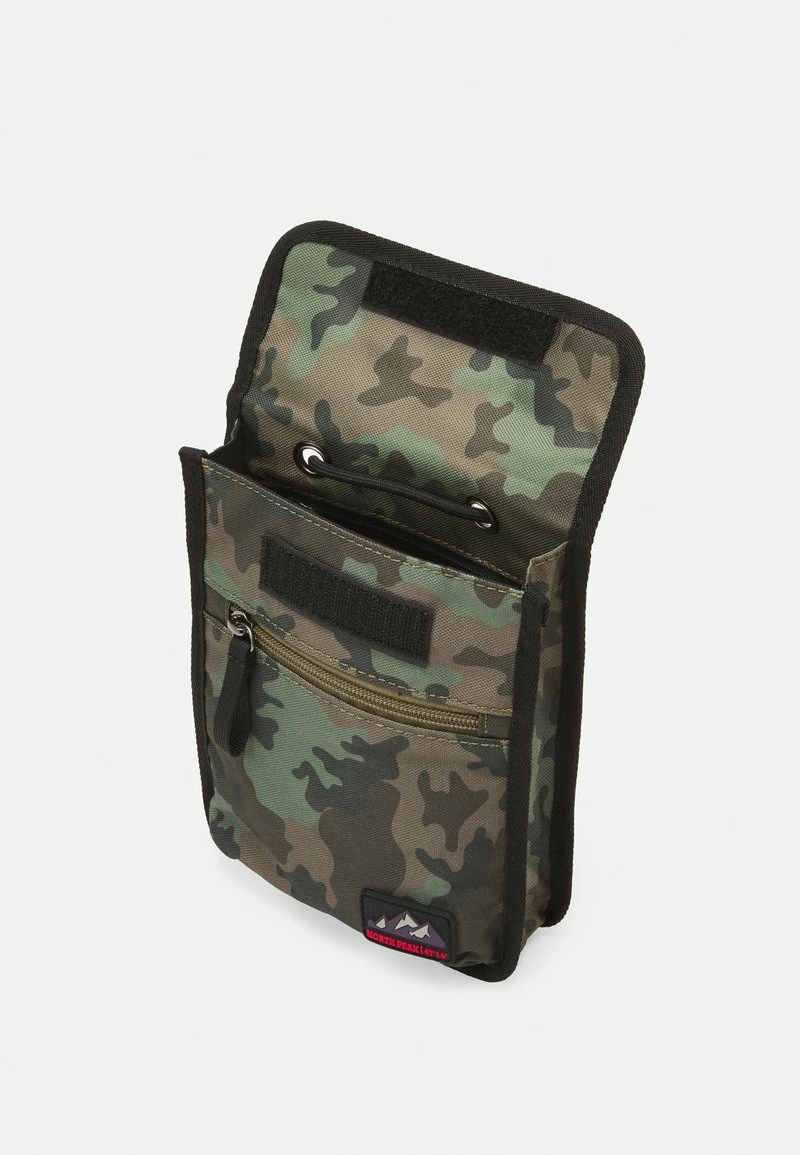 Pier One Unisexo UNISEX - Bandolera - Olive 5 Pier One Unisexo UNISEX - Bandolera - Olive - Imagen 3