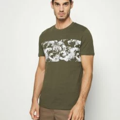 Pier One Hombre Camiseta Estampada - Oliv