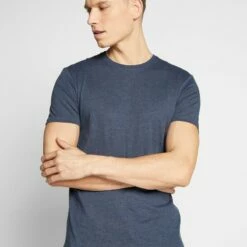 Pier One Hombre 3 PACK - Camiseta Básica - Mottled Bordeaux/white/blue -Ofertas Pier One Tienda b0f4df1c7ed14c979e200d7370652c13