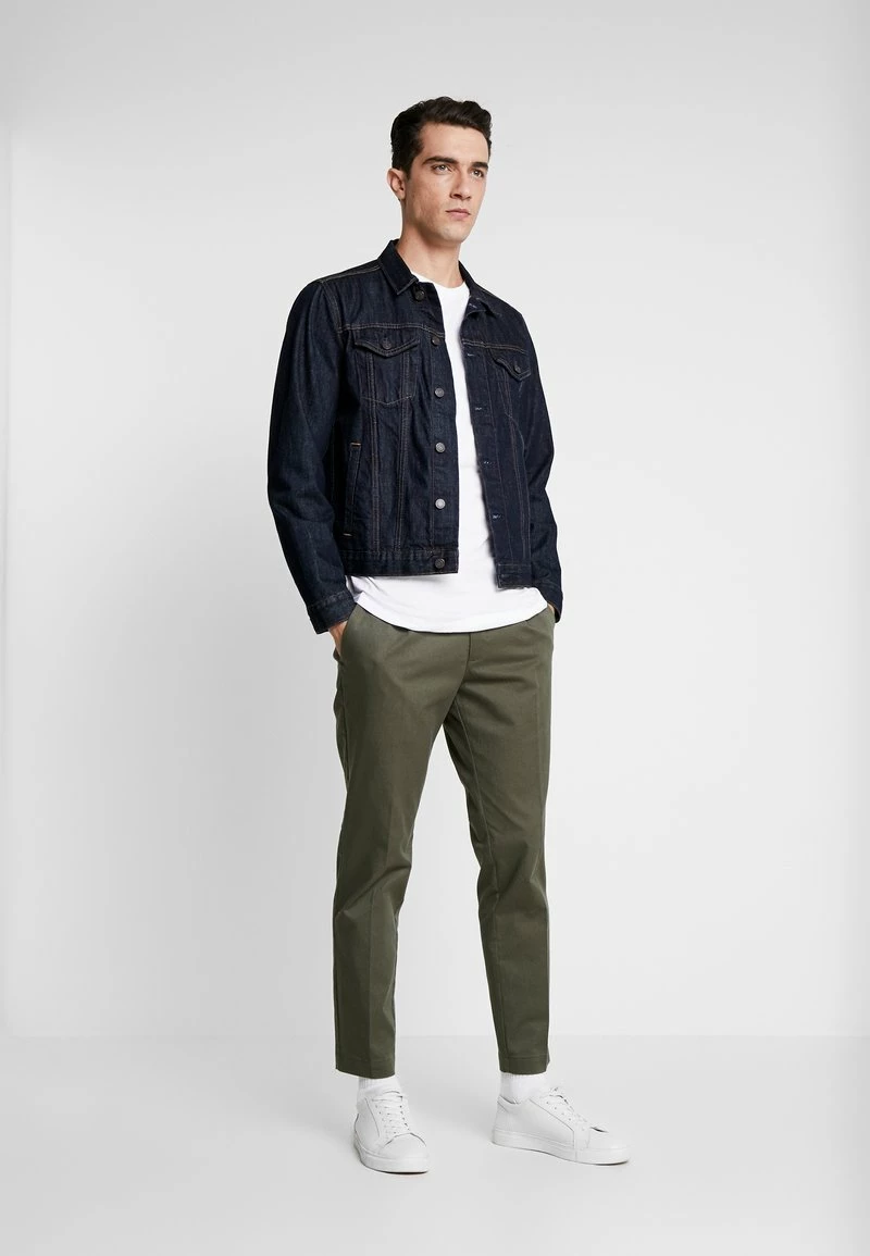 Pier One Hombre Camiseta Básica - White 4 Pier One Hombre Camiseta Básica - White - Imagen 2