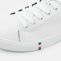 Pier One Unisexo UNISEX - Zapatillas - White -Ofertas Pier One Tienda b4f8bc3a381845e8a6c42698c99e61bf