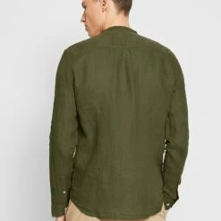 Pier One Hombre Camisa - Olive 10 Pier One Hombre Camisa - Olive -Ofertas Pier One Tienda b5f2b97f5c134a06bac8384a820171ea