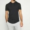 Pier One Camiseta Estampada - Black, Hombre