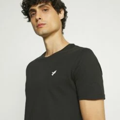 Pier One Hombre WITH BIRD STRAIGHT 5 PACK - Camiseta Básica - White/black/dark Blue 15 Pier One Hombre WITH BIRD STRAIGHT 5 PACK - Camiseta Básica - White/black/dark Blue -Ofertas Pier One Tienda c0115b185df6438a96d1790e872a5871